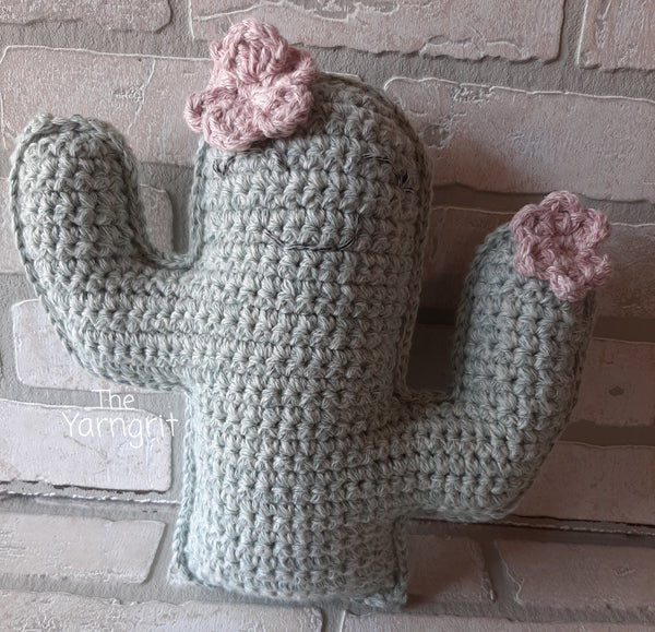 Peluche pour chien en forme de cactus par P.L.A.Y - Hariet & Rosie